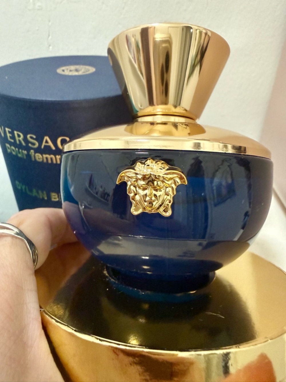 💙 Versace Dylan Blue Pour Femme Eau de Parfum – 3.4 oz (NEW in Box) 💙 - Picture 2 of 4